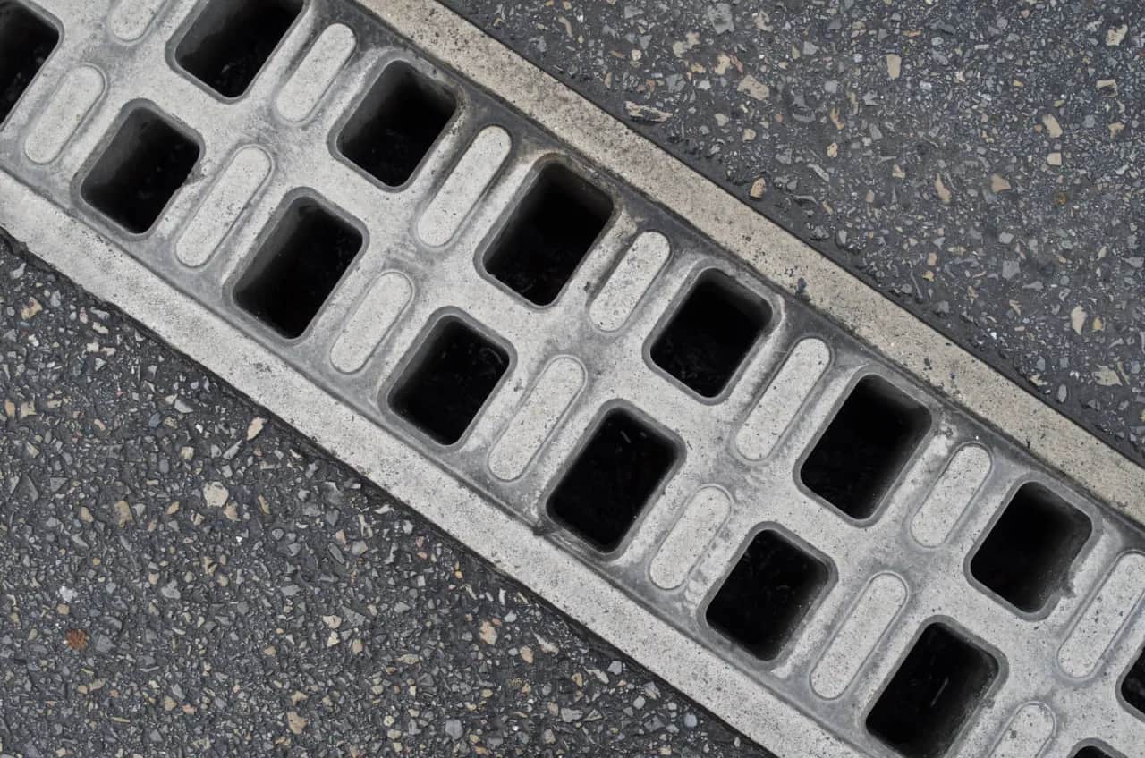 Jakie odwodnienie liniowe na podjazd - wybierz najlepsze rozwiązanie