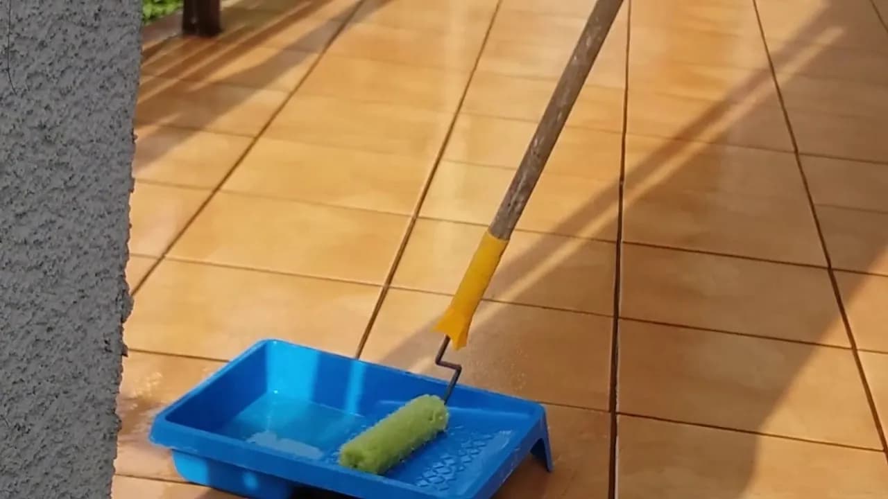 Czym uszczelnić fugi na tarasie, aby uniknąć kosztownych napraw?